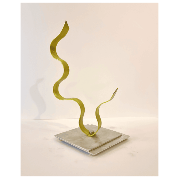 Jorge Calvo Escultura Metal Art Amarilla 33 x 15 x 19 cm